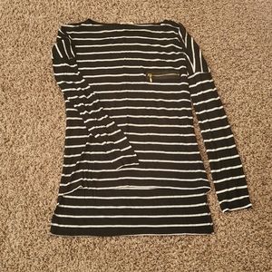 3/4 Black and white striped top size s/m